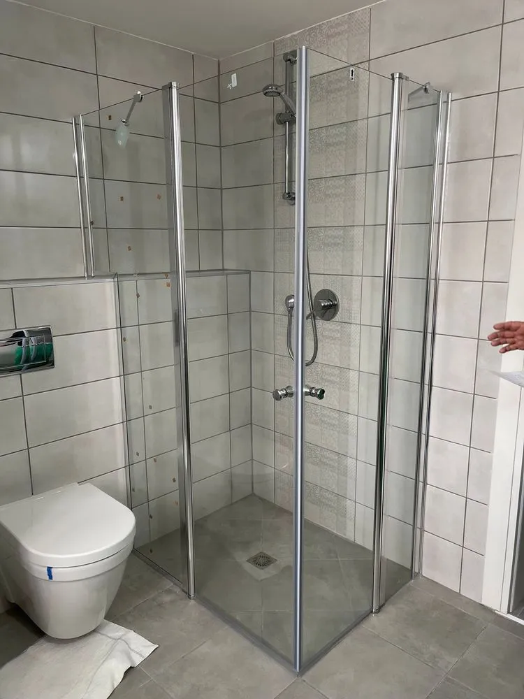 Saint Elias Hotel installation